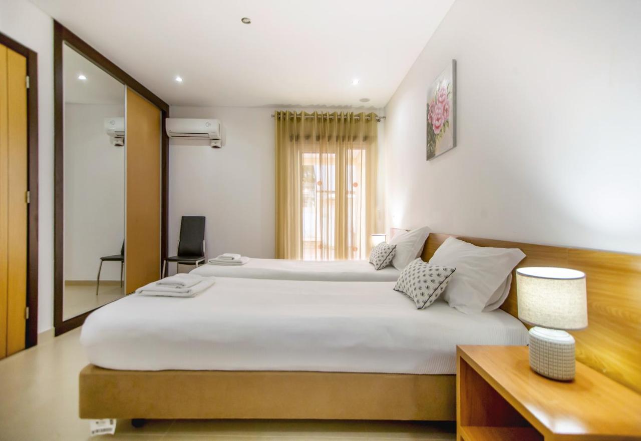 Villa Rafaella II Palace By Atlantic Places อัลบูเฟรา ภายนอก รูปภาพ